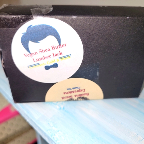 🫧Men's Handcrafted Vegan Shea Butter Soap - Picture 5 of 6